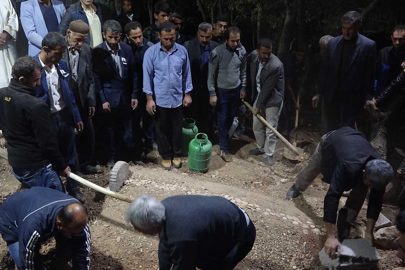 PKK saldırısında hayatını kaybeden korucu defnedildi PKK saldırısında hayatını kaybeden korucu defnedildi
